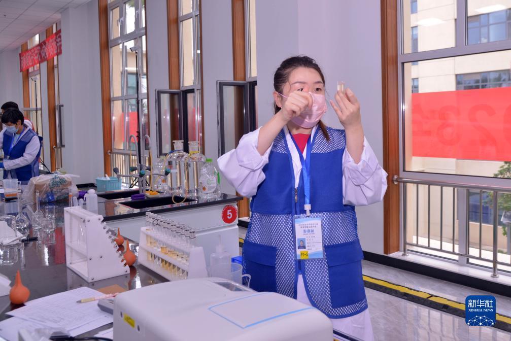皇冠游戏助手